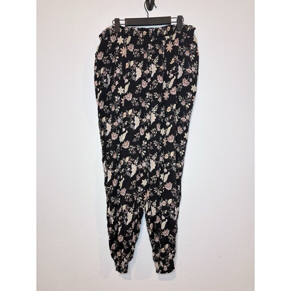 Forever 21+ Black Floral Stretch Harem Pants Size 2X - Picture 2 of 8